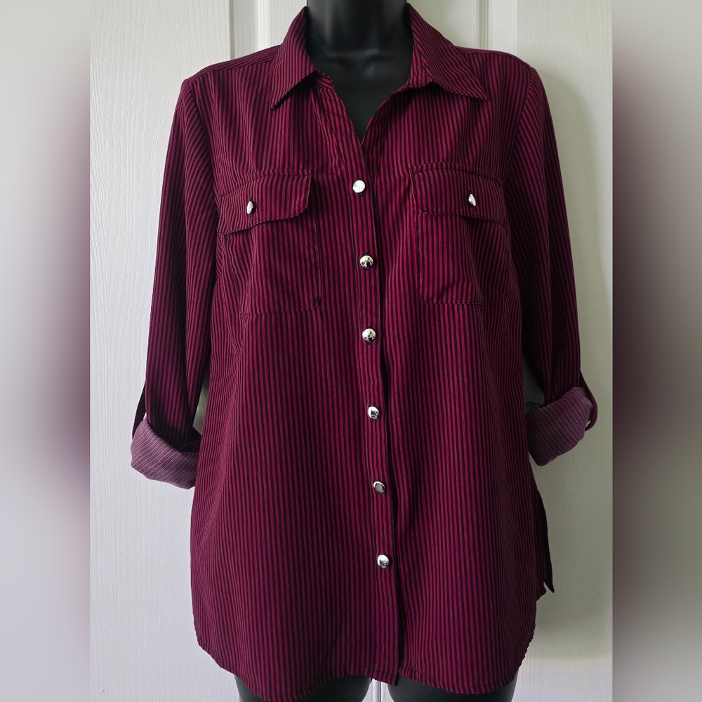 Classic Red & Black Striped Button-Up Shirt w Roll Tab Sleeves -Size Medium - Picture 1 of 3